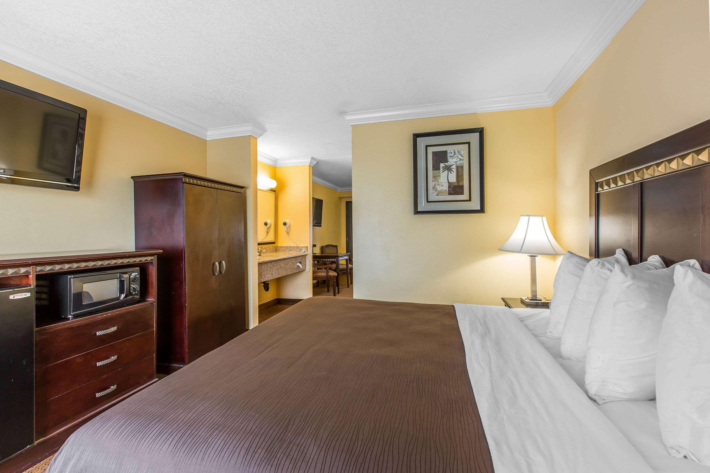 Quality Inn&Suites Bell Gardens-Los Angeles Exterior foto