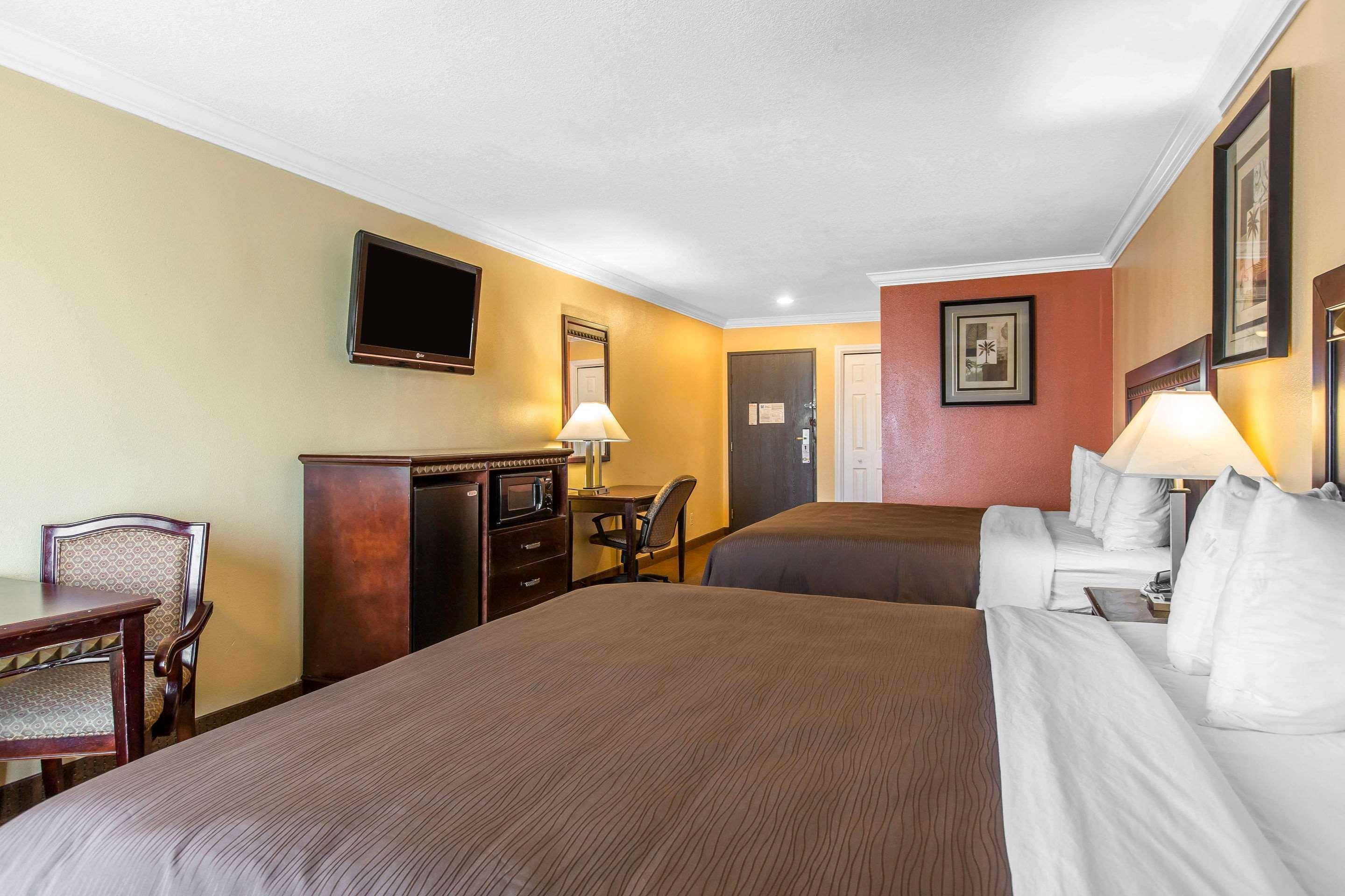 Quality Inn&Suites Bell Gardens-Los Angeles Exterior foto